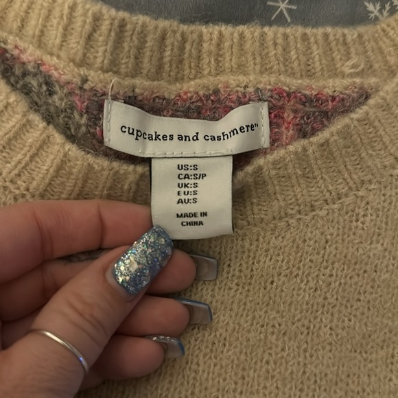 Cupcakes and Cashmere Valentines Day Sweater - Women's Size small - Picture 3 of 8